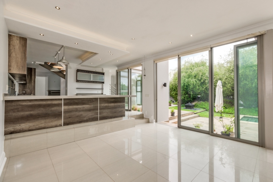 4 Bedroom Property for Sale in Helderfontein Estate Gauteng