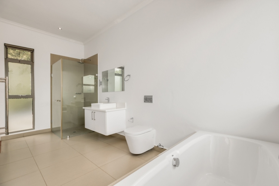 4 Bedroom Property for Sale in Helderfontein Estate Gauteng