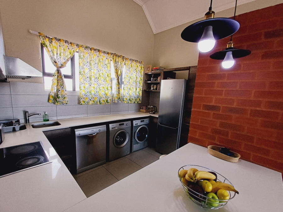 To Let 2 Bedroom Property for Rent in The Hills Game Reserve Estate Gauteng