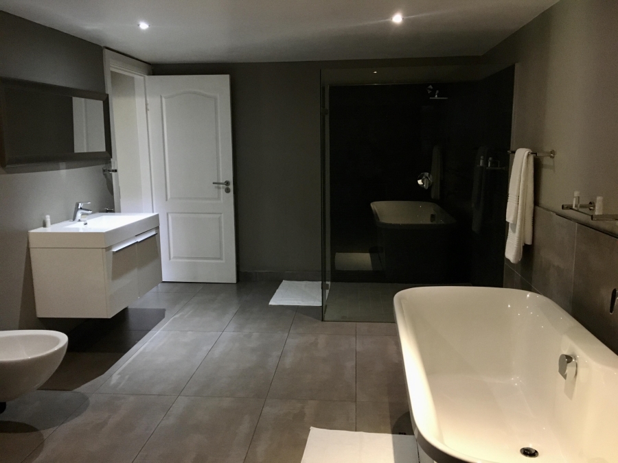 1 Bedroom Property for Sale in Sandown Gauteng