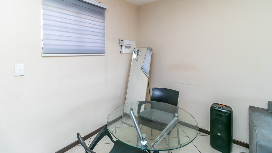 2 Bedroom Property for Sale in Noordwyk Gauteng