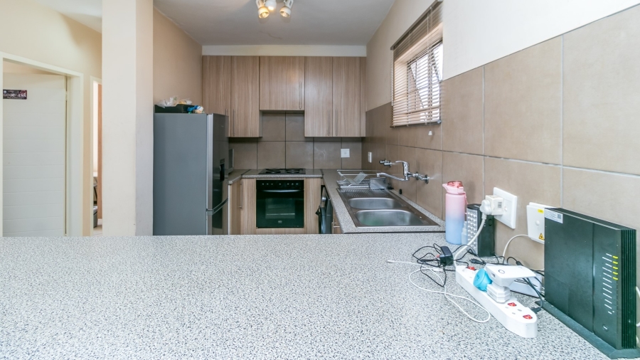 2 Bedroom Property for Sale in Noordwyk Gauteng