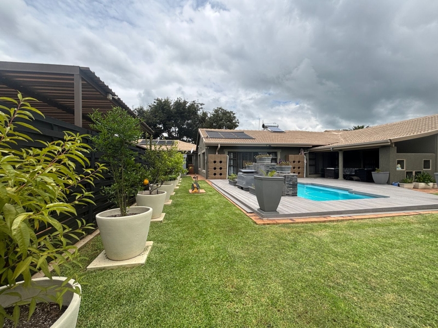 10 Bedroom Property for Sale in Kenleaf Gauteng