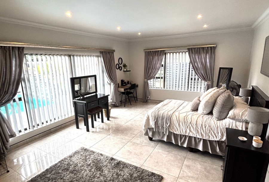 10 Bedroom Property for Sale in Kenleaf Gauteng