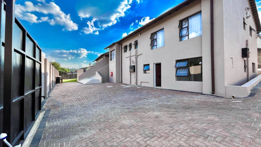 To Let 1 Bedroom Property for Rent in Kew Gauteng