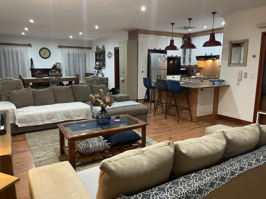 3 Bedroom Property for Sale in Parkhaven Gauteng