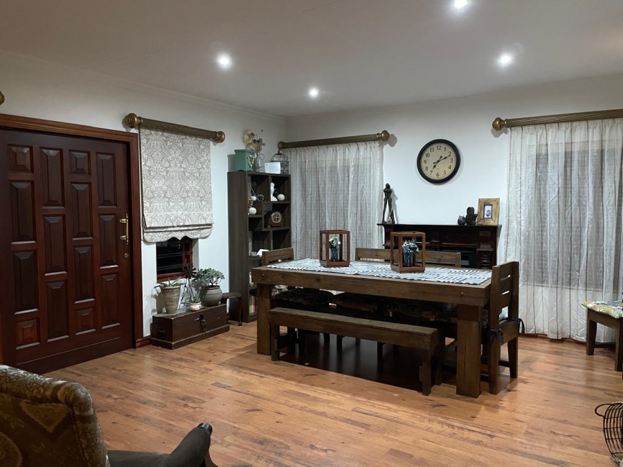 3 Bedroom Property for Sale in Parkhaven Gauteng