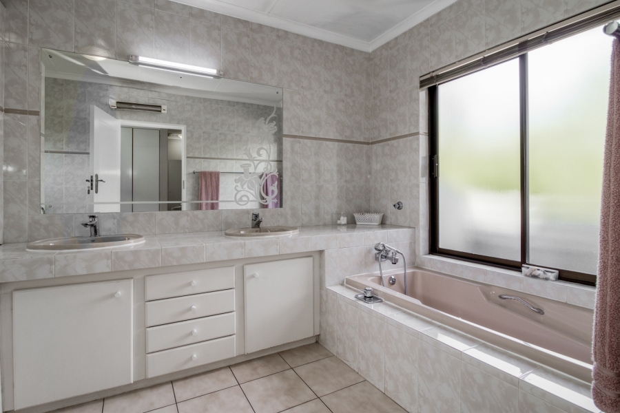 3 Bedroom Property for Sale in Dainfern Golf Estate Gauteng