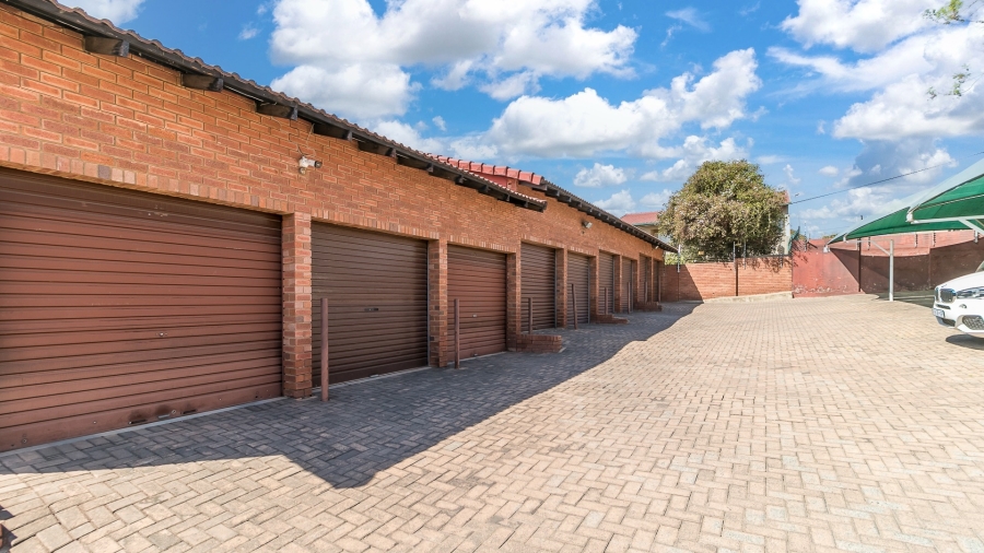 2 Bedroom Property for Sale in Ferndale Gauteng