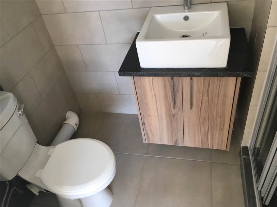 To Let 2 Bedroom Property for Rent in Rivonia Gauteng