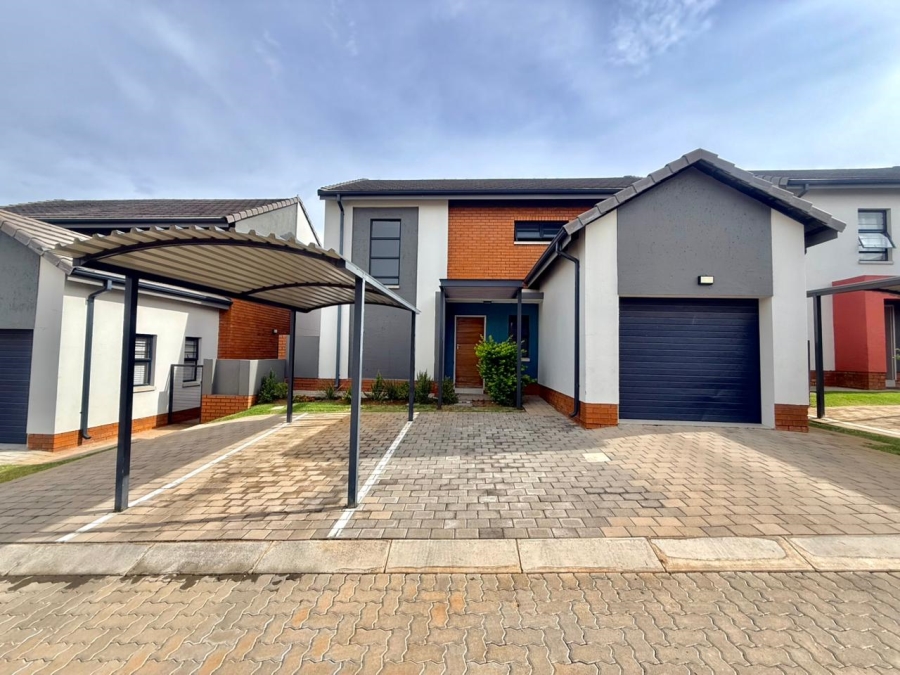 To Let 3 Bedroom Property for Rent in Amberfield Gauteng