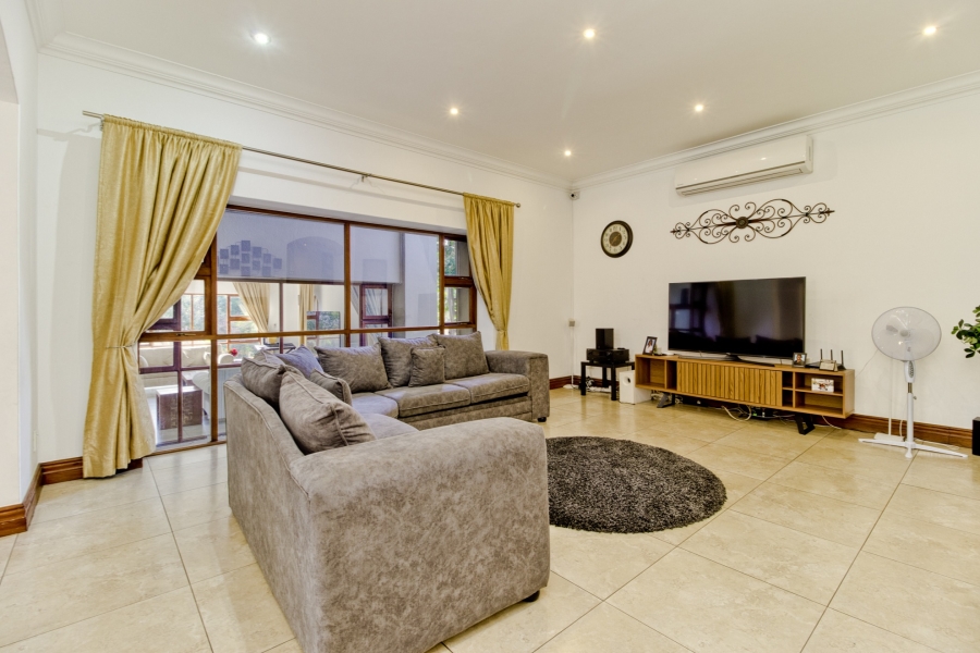 5 Bedroom Property for Sale in Dainfern Valley Gauteng