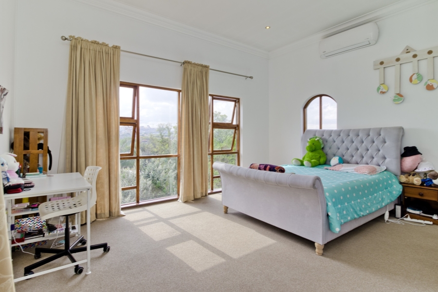 5 Bedroom Property for Sale in Dainfern Valley Gauteng