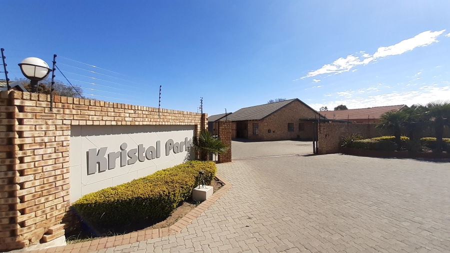 To Let 2 Bedroom Property for Rent in Riversdale Gauteng