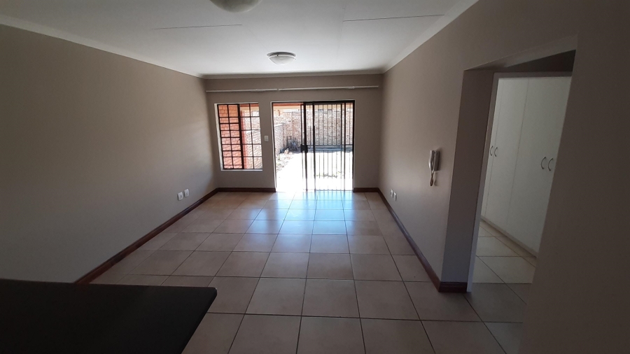 To Let 2 Bedroom Property for Rent in Riversdale Gauteng