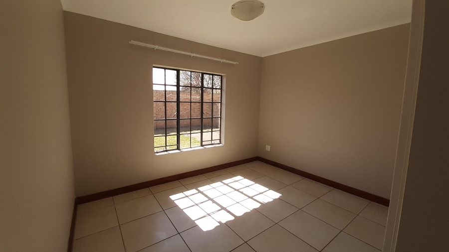 To Let 2 Bedroom Property for Rent in Riversdale Gauteng