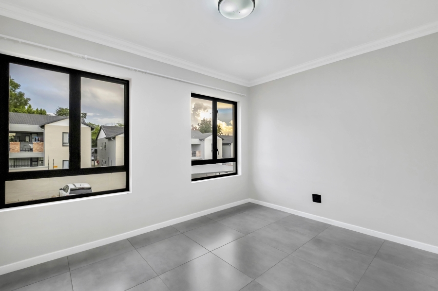 2 Bedroom Property for Sale in Morningside Manor Gauteng