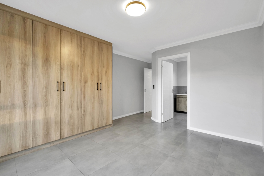 2 Bedroom Property for Sale in Morningside Manor Gauteng