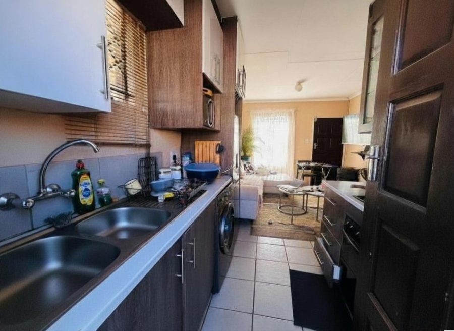 2 Bedroom Property for Sale in Savanna City Gauteng