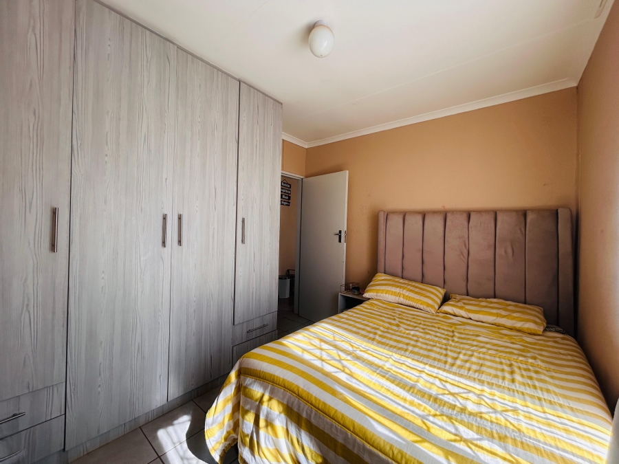 2 Bedroom Property for Sale in Savanna City Gauteng