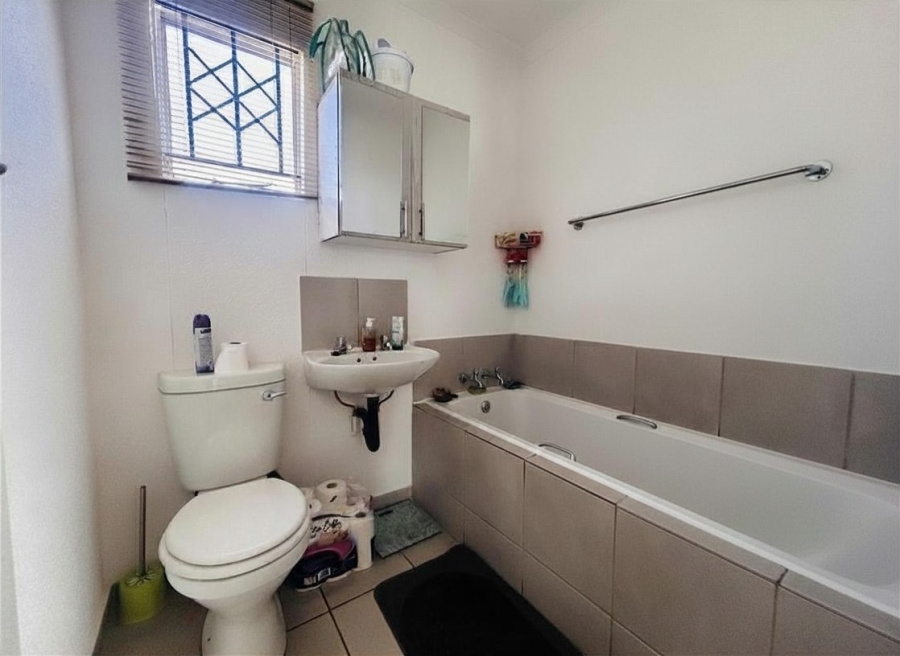2 Bedroom Property for Sale in Savanna City Gauteng