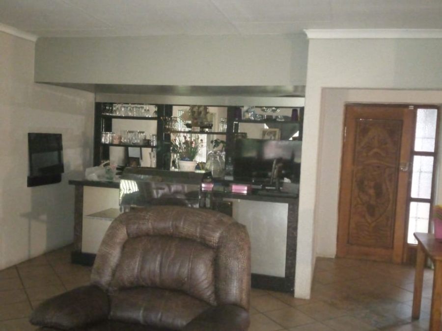 6 Bedroom Property for Sale in Valley Settlements A H Gauteng