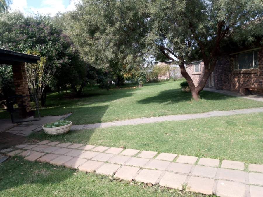 6 Bedroom Property for Sale in Valley Settlements A H Gauteng