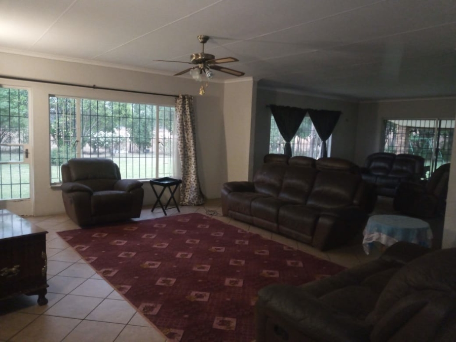 6 Bedroom Property for Sale in Valley Settlements A H Gauteng