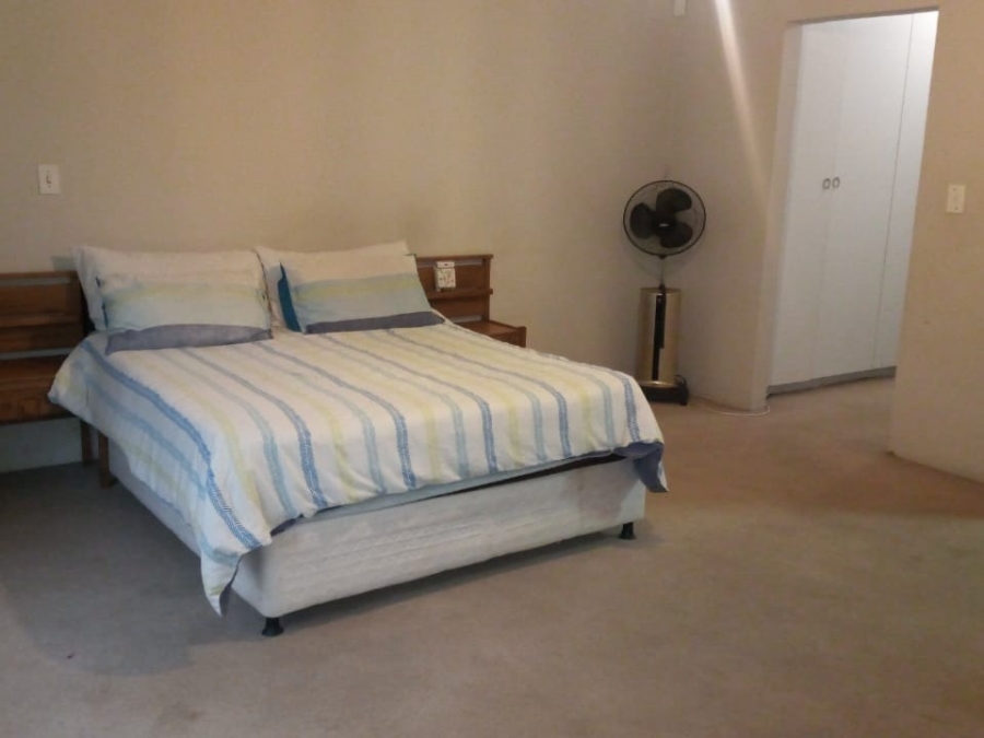 6 Bedroom Property for Sale in Valley Settlements A H Gauteng