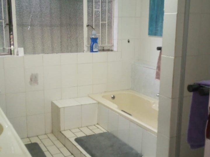 6 Bedroom Property for Sale in Valley Settlements A H Gauteng