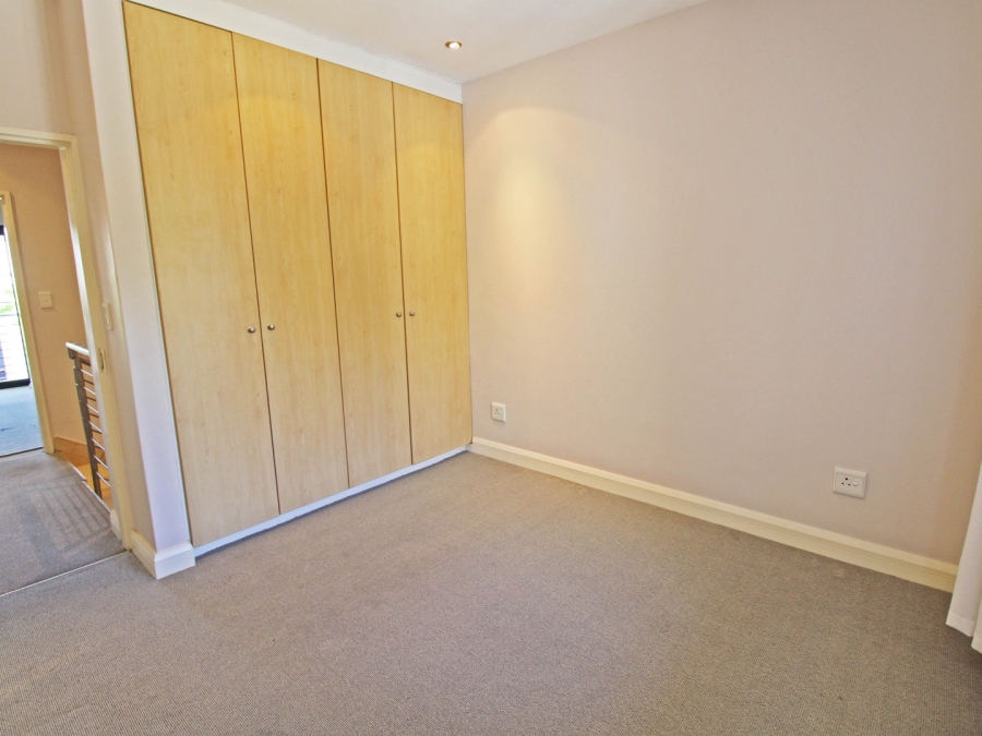 To Let 2 Bedroom Property for Rent in Bryanston Gauteng