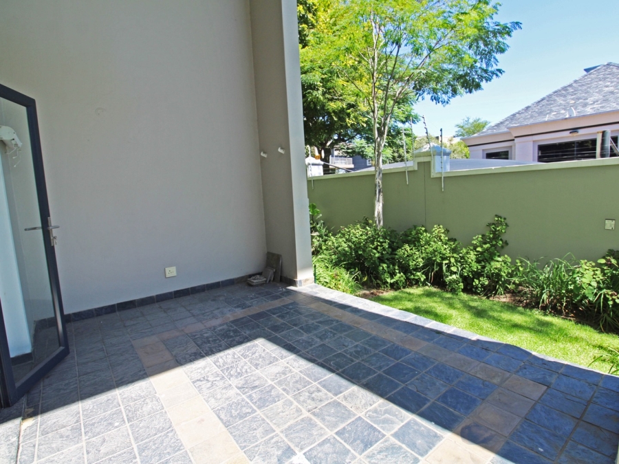 To Let 2 Bedroom Property for Rent in Bryanston Gauteng