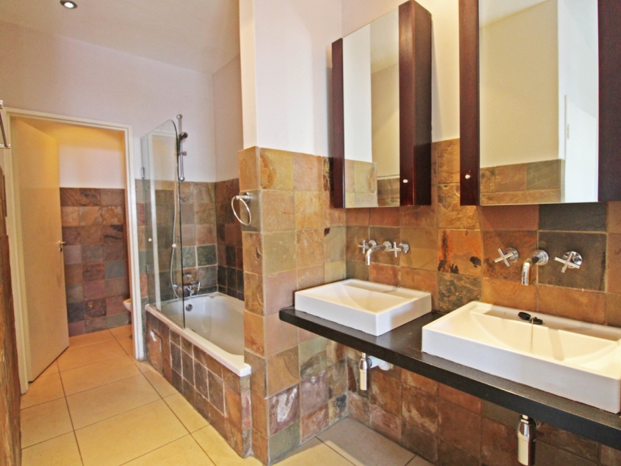 To Let 2 Bedroom Property for Rent in Bryanston Gauteng