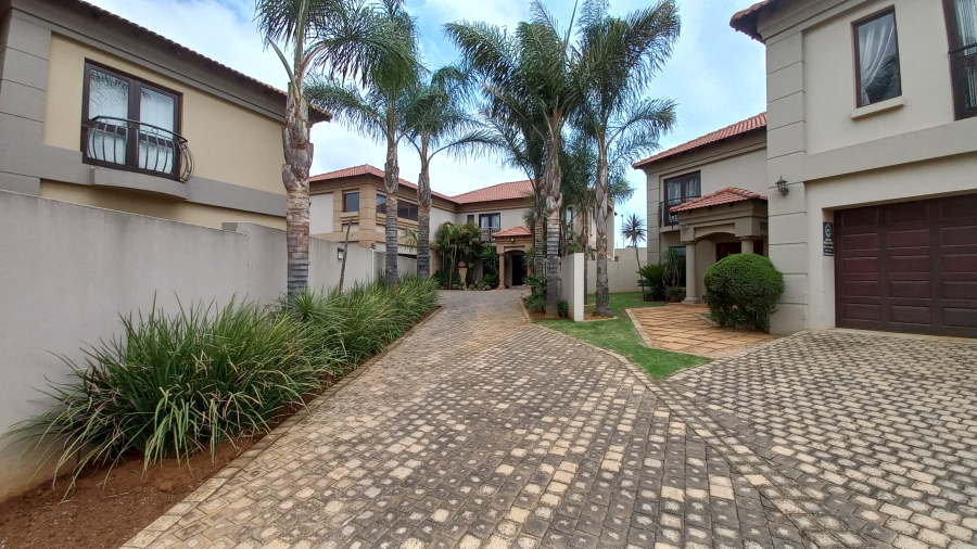 3 Bedroom Property for Sale in Parkrand Gauteng