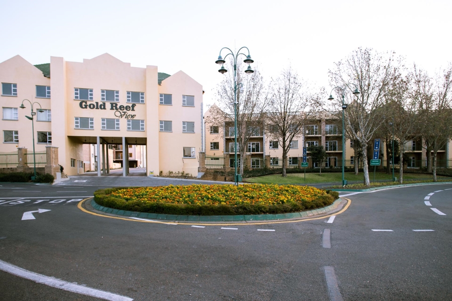 To Let 3 Bedroom Property for Rent in Ormonde Gauteng