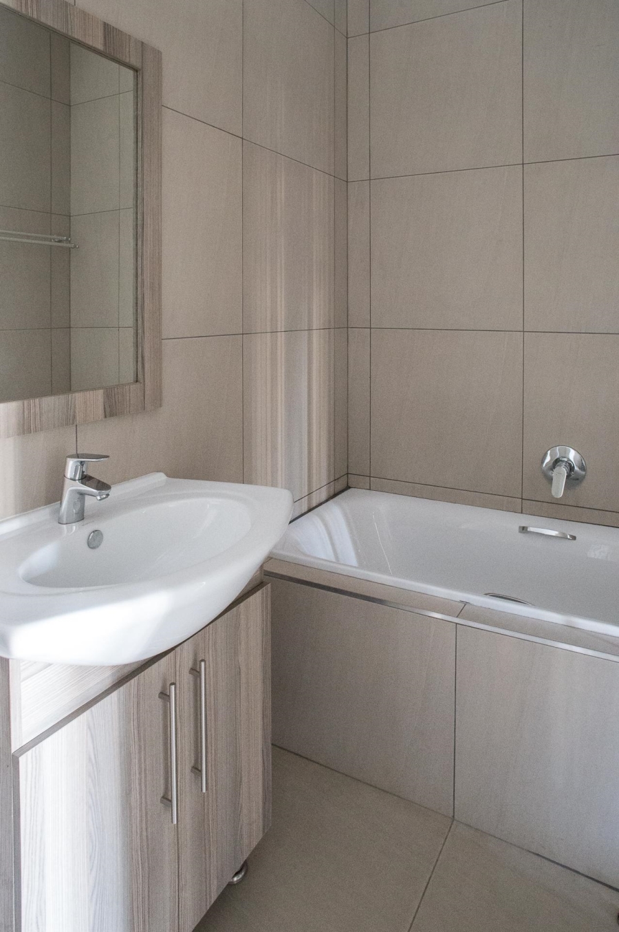 To Let 3 Bedroom Property for Rent in Ormonde Gauteng