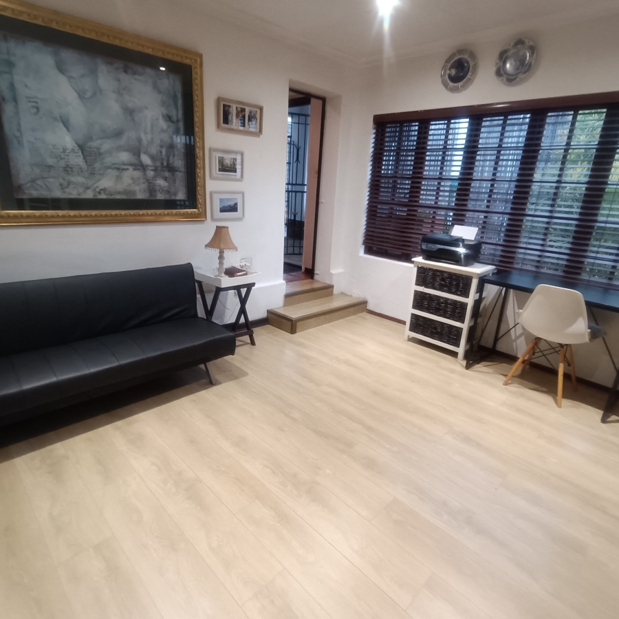 To Let 1 Bedroom Property for Rent in Robindale Gauteng