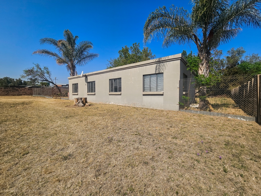 2 Bedroom Property for Sale in Kameeldrift East Gauteng