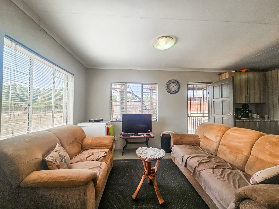 2 Bedroom Property for Sale in Kameeldrift East Gauteng