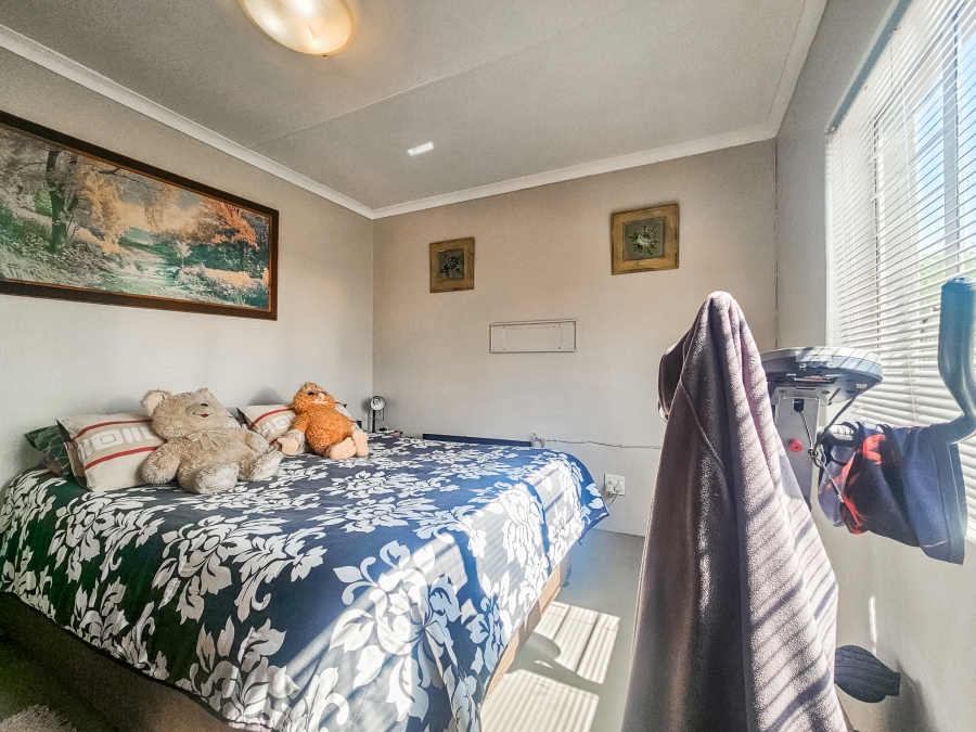 2 Bedroom Property for Sale in Kameeldrift East Gauteng