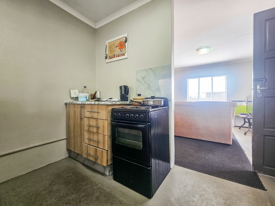 2 Bedroom Property for Sale in Kameeldrift East Gauteng