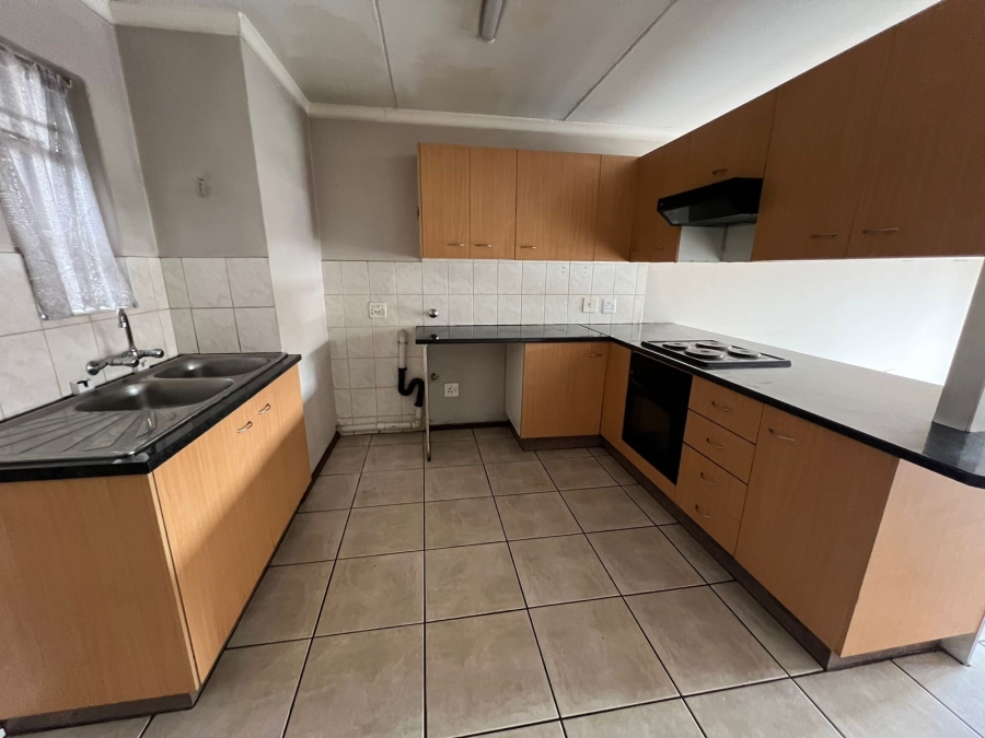 To Let 2 Bedroom Property for Rent in Marlands Gauteng