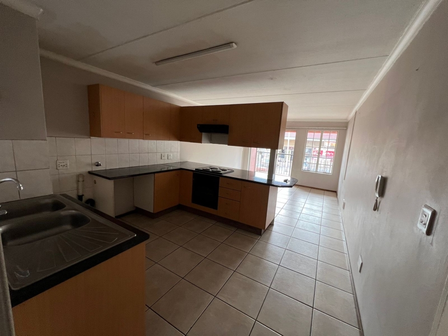To Let 2 Bedroom Property for Rent in Marlands Gauteng