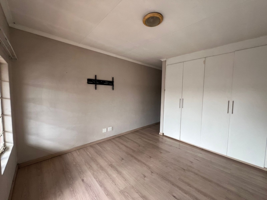 To Let 2 Bedroom Property for Rent in Marlands Gauteng