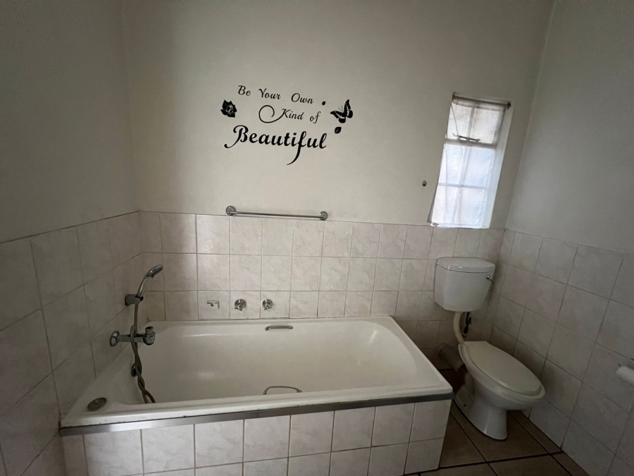 To Let 2 Bedroom Property for Rent in Marlands Gauteng