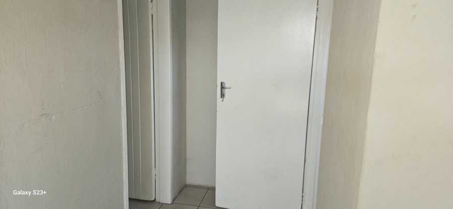To Let Commercial Property for Rent in Meyerton Park Gauteng