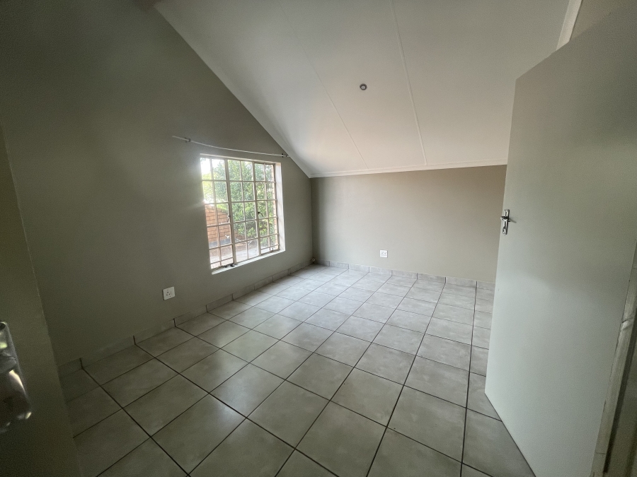 To Let 3 Bedroom Property for Rent in Moreleta Park Gauteng