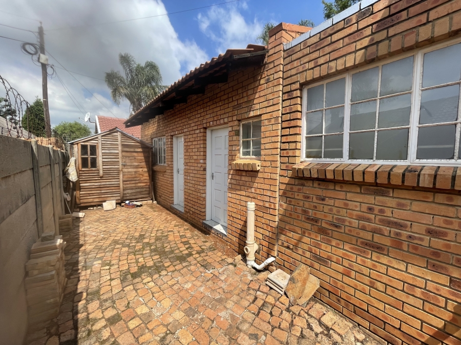 To Let 3 Bedroom Property for Rent in Moreleta Park Gauteng