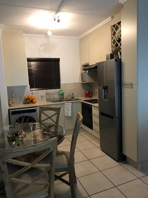 To Let 1 Bedroom Property for Rent in Bryanston Gauteng