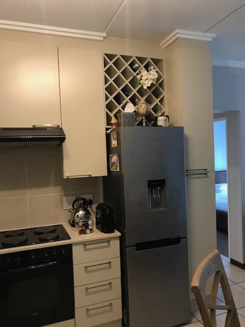 To Let 1 Bedroom Property for Rent in Bryanston Gauteng